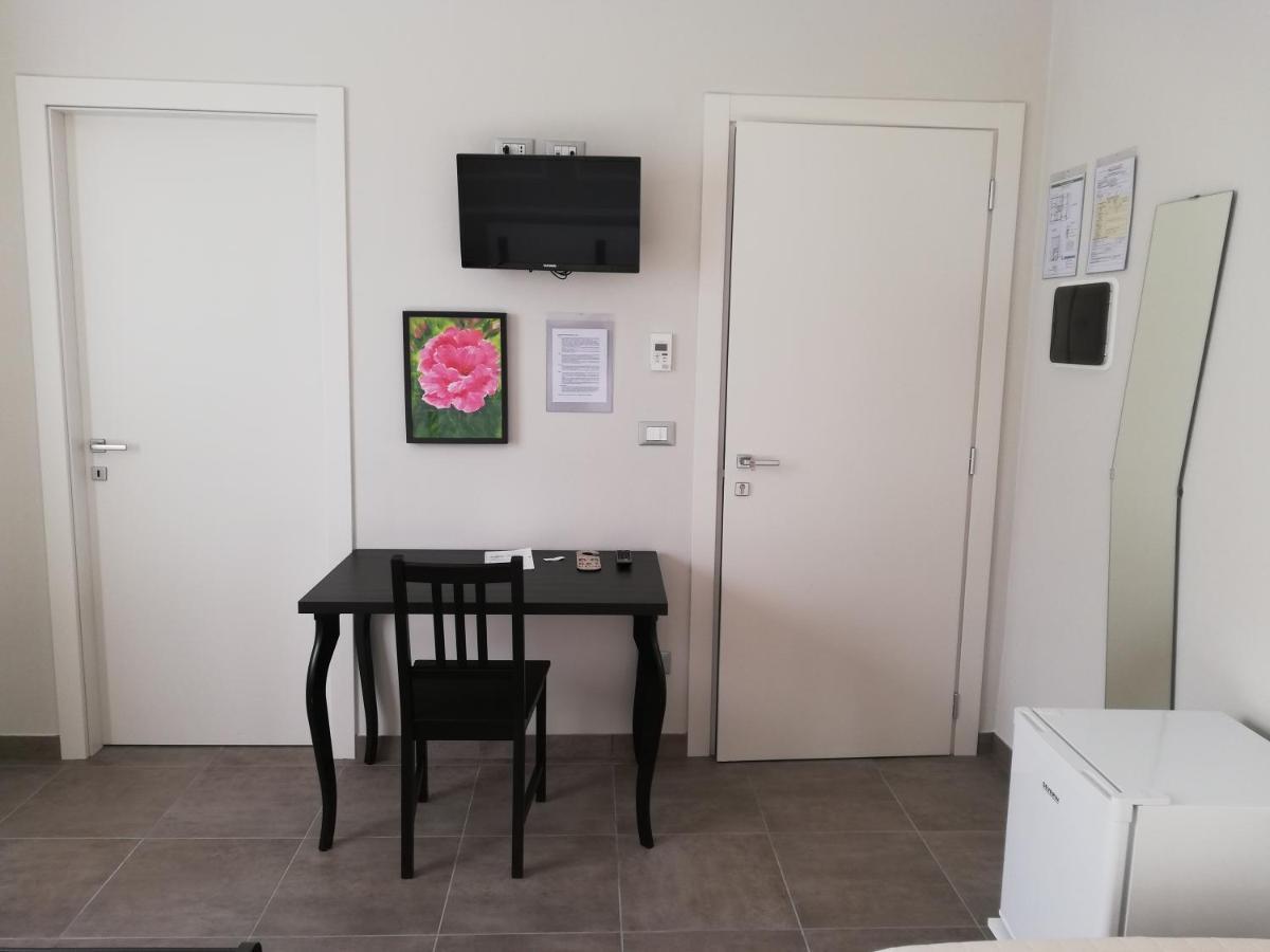 La Dama Room&Breakfast Russi Zewnętrze zdjęcie